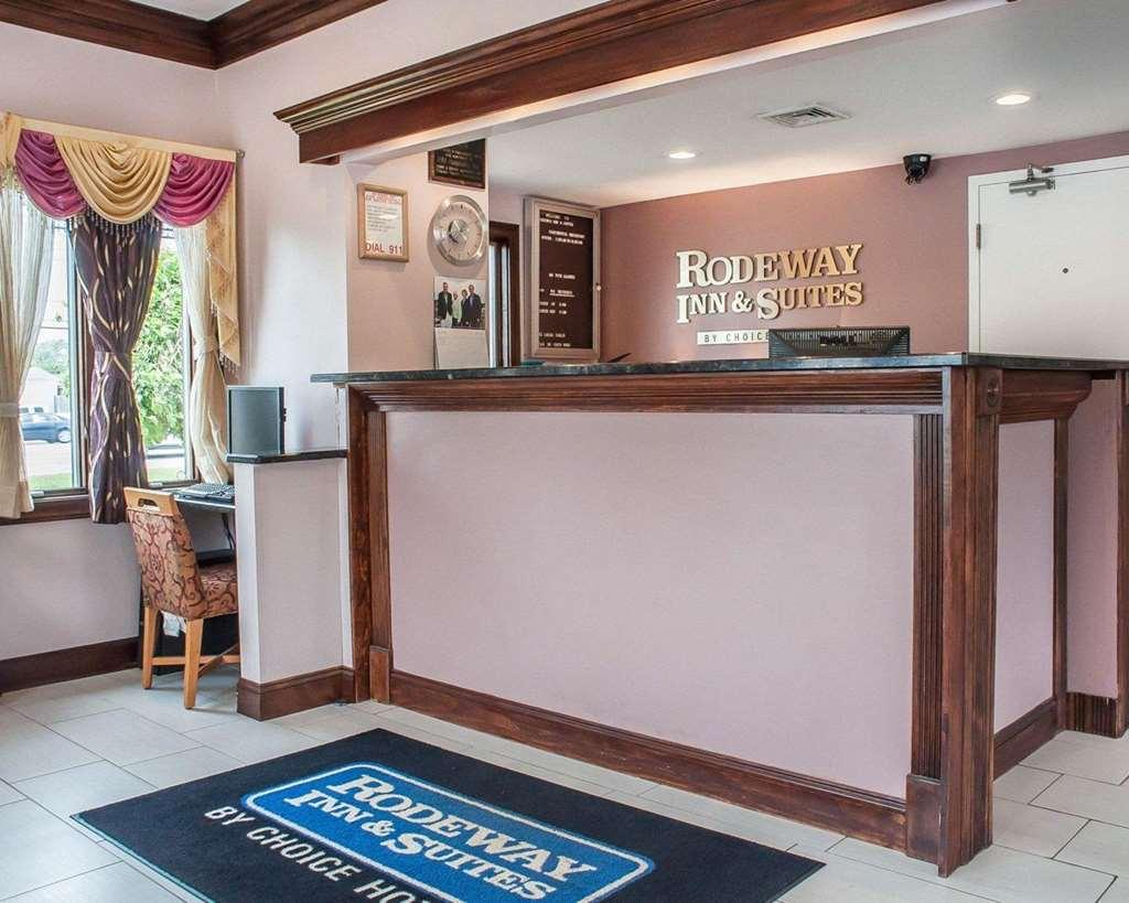 Amherst Inn & Suites インテリア 写真