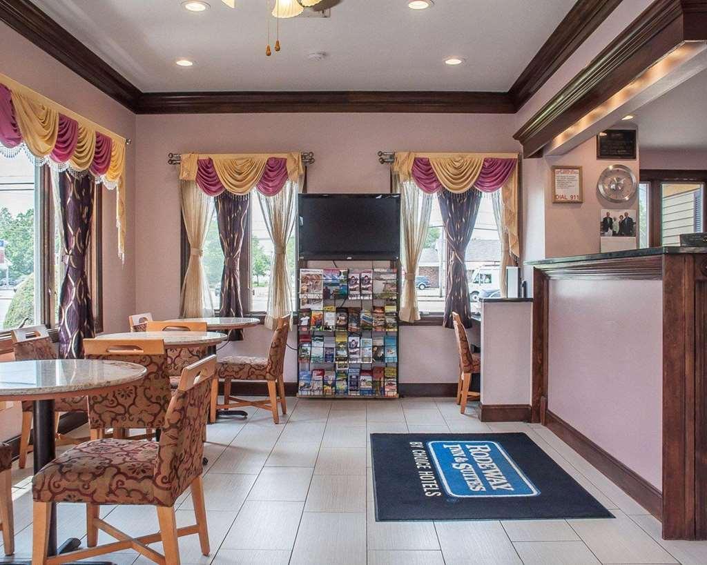 Amherst Inn & Suites インテリア 写真