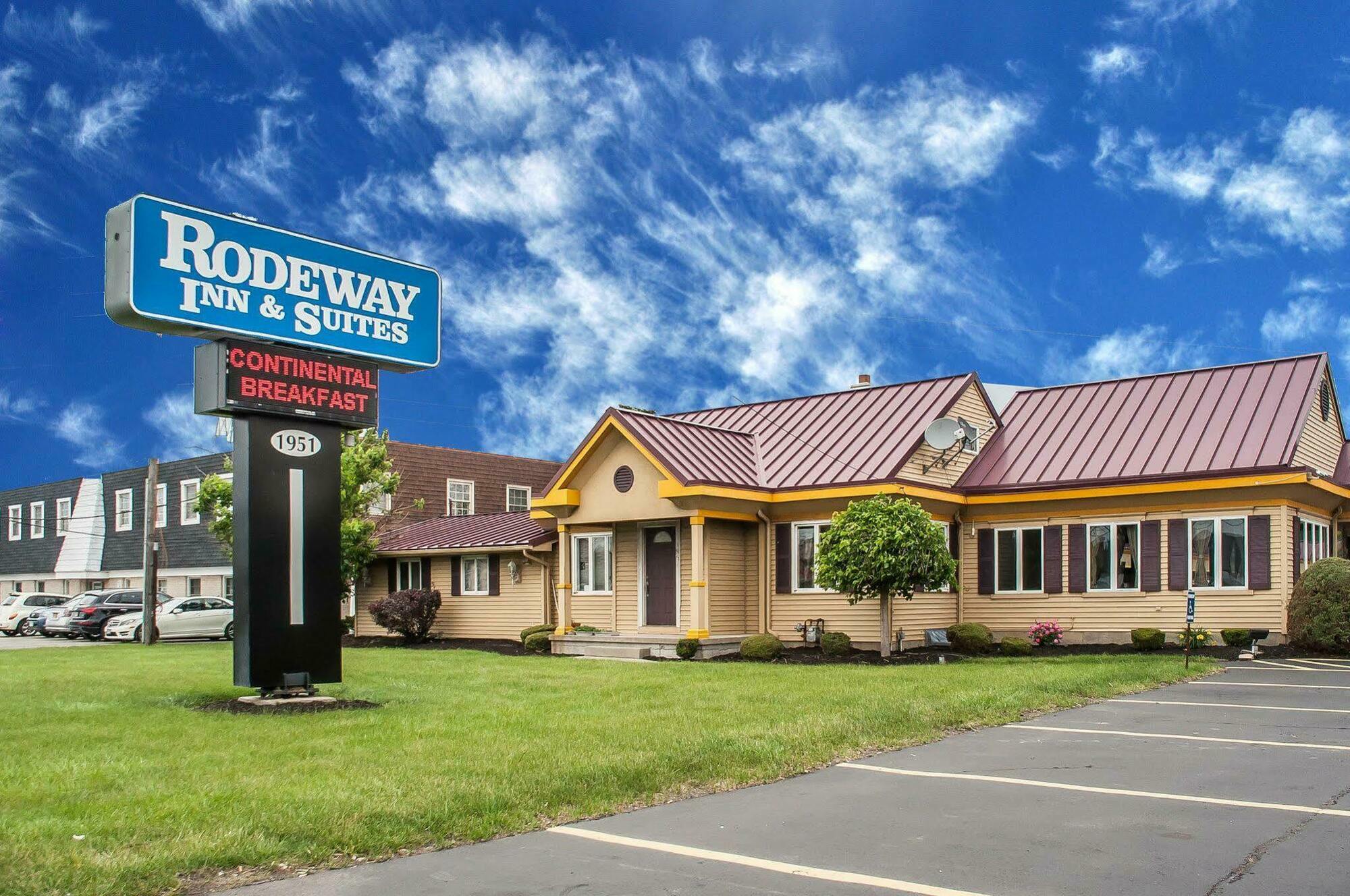 Amherst Inn & Suites エクステリア 写真
